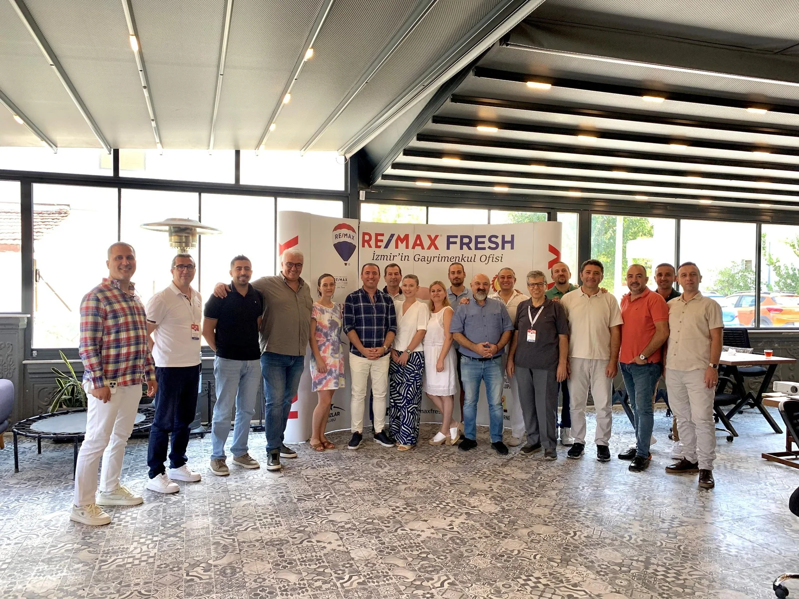 RE/MAX Fresh İzmir kurumsal eğitim grubu